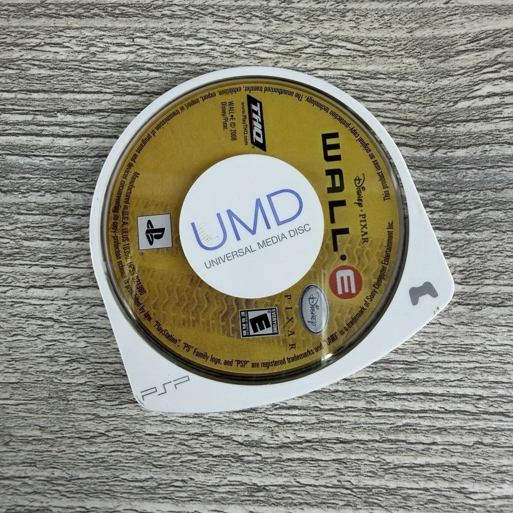 WALL-E Sony PSP Game Tested Working Complete w/ Case Disney Pixar THQ